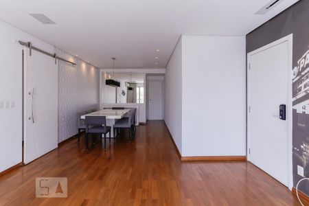Sala de apartamento para alugar com 3 quartos, 131m² em Vila Ipojuca, São Paulo