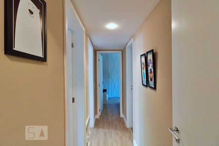 Apartamento à venda com 110m², 3 quartos e 2 vagas Apartamento à venda com 110m², 3 quartos e 2 vagasCorredor