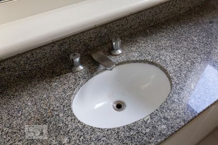 Apartamento à venda com 54m², 2 quartos e 1 vagaBanheiro da Suíte