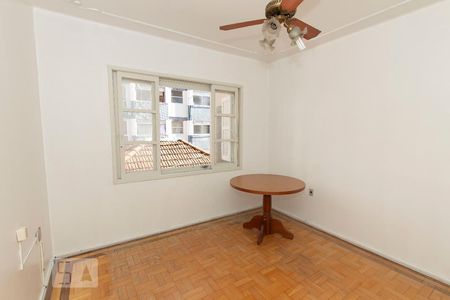 Sala de apartamento para alugar com 2 quartos, 70m² em Bom Fim, Porto Alegre