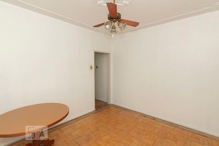 Sala de apartamento para alugar com 2 quartos, 70m² em Bom Fim, Porto Alegre