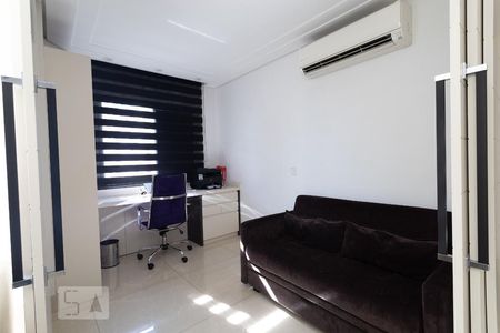 Apartamento à venda com 240m², 3 quartos e 4 vagas Apartamento à venda com 240m², 3 quartos e 4 vagasQuarto Reversível