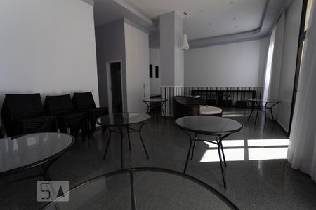 Apartamento à venda com 240m², 3 quartos e 4 vagas Apartamento à venda com 240m², 3 quartos e 4 vagasSalão de festas