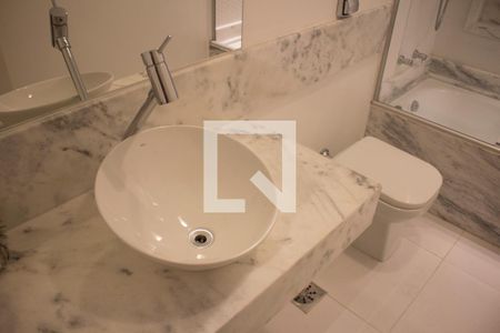 Apartamento à venda com 160m², 2 quartos e 2 vagasBanheiro 1