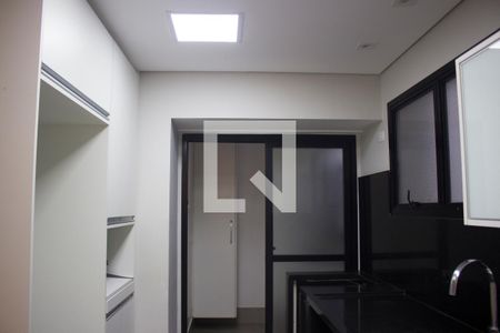 Apartamento à venda com 160m², 2 quartos e 2 vagasCozinha 