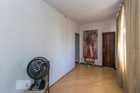 Casa para alugar com 180m², 6 quartos e 2 vagas Casa para alugar com 180m², 6 quartos e 2 vagasSuíte