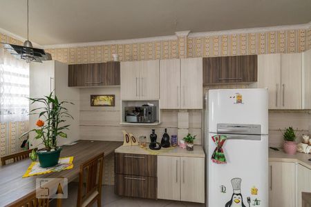 Casa para alugar com 180m², 6 quartos e 2 vagas Casa para alugar com 180m², 6 quartos e 2 vagasCopa - Armários