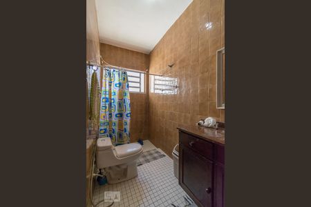 Casa para alugar com 180m², 6 quartos e 2 vagas Casa para alugar com 180m², 6 quartos e 2 vagasBanheiro da Suíte