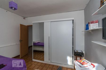 Casa para alugar com 180m², 6 quartos e 2 vagas Casa para alugar com 180m², 6 quartos e 2 vagasQuarto 4 - Armário