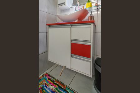 Casa para alugar com 180m², 6 quartos e 2 vagas Casa para alugar com 180m², 6 quartos e 2 vagasBanheiro Social - Armário