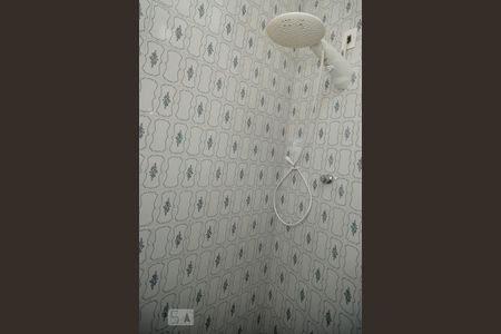 Casa à venda com 220m², 3 quartos e 5 vagas Casa à venda com 220m², 3 quartos e 5 vagasBanheiro de Serviço