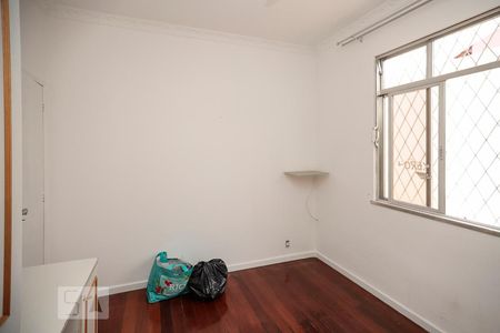 Casa à venda com 220m², 3 quartos e 5 vagas Casa à venda com 220m², 3 quartos e 5 vagasQuarto 2