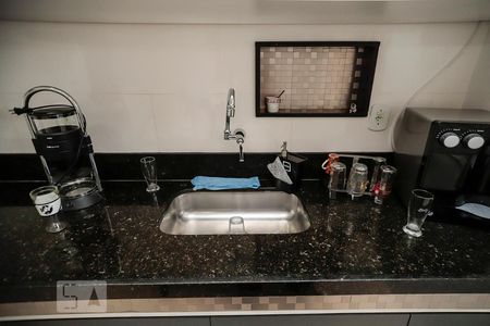 Casa à venda com 220m², 3 quartos e 5 vagas Casa à venda com 220m², 3 quartos e 5 vagasCozinha