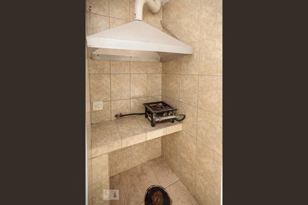 Casa à venda com 220m², 3 quartos e 5 vagas Casa à venda com 220m², 3 quartos e 5 vagasCorredor Lateral