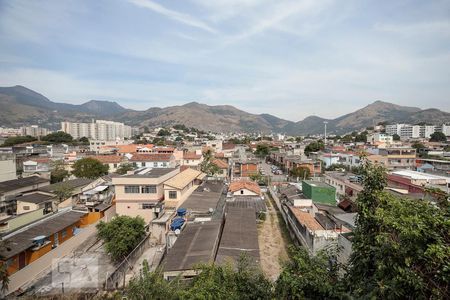 Casa à venda com 220m², 3 quartos e 5 vagas Casa à venda com 220m², 3 quartos e 5 vagasVista Piscina
