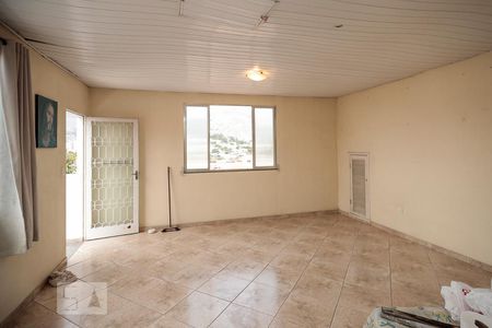 Casa à venda com 220m², 3 quartos e 5 vagas Casa à venda com 220m², 3 quartos e 5 vagasQuarto 3