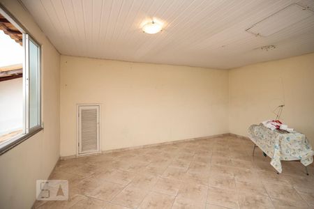 Casa à venda com 220m², 3 quartos e 5 vagas Casa à venda com 220m², 3 quartos e 5 vagasQuarto 3