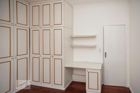 Casa à venda com 220m², 3 quartos e 5 vagas Casa à venda com 220m², 3 quartos e 5 vagasQuarto 2