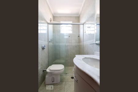 Banheiro 3 de casa à venda com 3 quartos, 370m² em Vila Isolina Mazzei, São Paulo