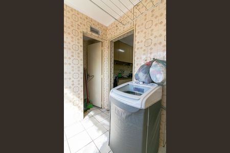 Apartamento à venda com 72m², 3 quartos e 1 vagaÁrea de Serviço