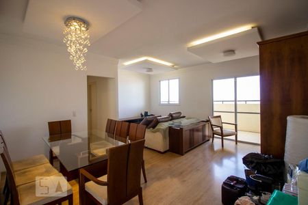 Apartamento para alugar com 90m², 3 quartos e 2 vagasSala