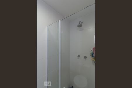 Apartamento à venda com 80m², 2 quartos e 2 vagas Apartamento à venda com 80m², 2 quartos e 2 vagasBanheiro da Suíte 2