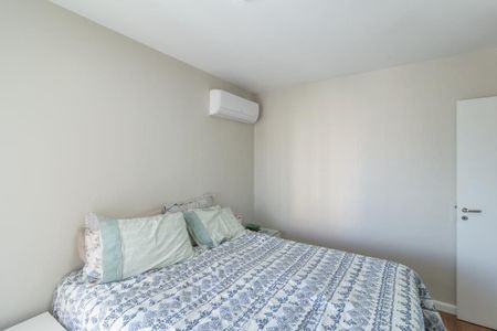 Apartamento à venda com 80m², 2 quartos e 2 vagas Apartamento à venda com 80m², 2 quartos e 2 vagasSuíte 1