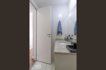 Apartamento à venda com 80m², 2 quartos e 2 vagas Apartamento à venda com 80m², 2 quartos e 2 vagasBanheiro da Suíte 2