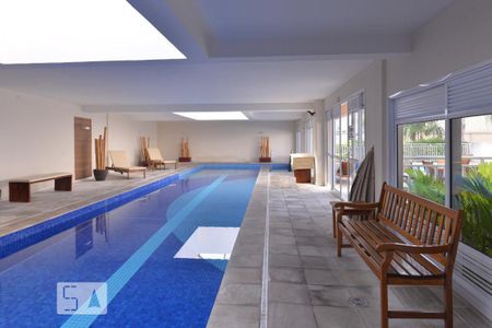 Apartamento à venda com 80m², 2 quartos e 2 vagas Apartamento à venda com 80m², 2 quartos e 2 vagasPiscina