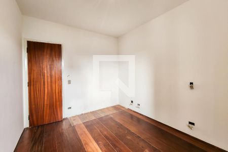 Apartamento à venda com 110m², 3 quartos e 2 vagasQuarto 2