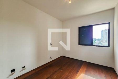 Apartamento à venda com 110m², 3 quartos e 2 vagasQuarto 2