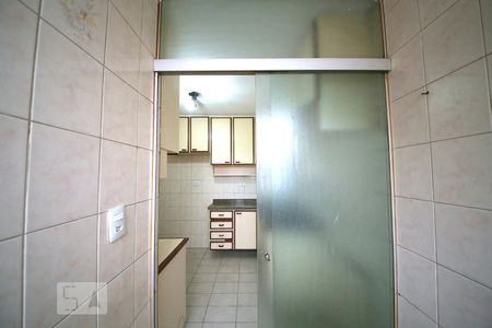 Apartamento à venda com 60m², 2 quartos e 1 vagaÁrea de Serviço - Cozinha 