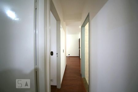 Apartamento à venda com 60m², 2 quartos e 1 vagaCorredor Quartos