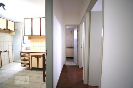 Apartamento à venda com 60m², 2 quartos e 1 vagaCozinha - Corredor