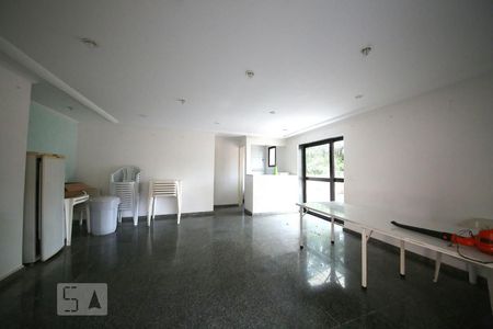 Apartamento à venda com 60m², 2 quartos e 1 vagaSalão de Festas