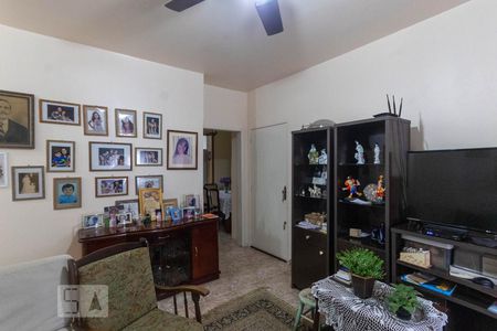 Sala de Estar de apartamento à venda com 3 quartos, 83m² em Cristal, Porto Alegre