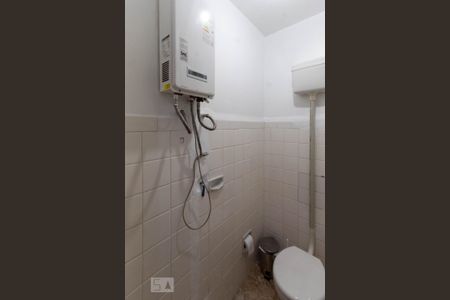 Apartamento à venda com 83m², 3 quartos e sem vagaBanheiro de Serviço