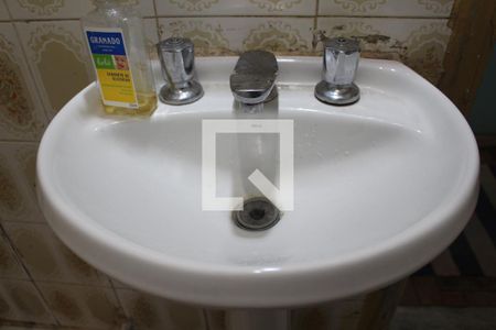 Apartamento à venda com 79m², 2 quartos e sem vagaDetalhe Banheiro