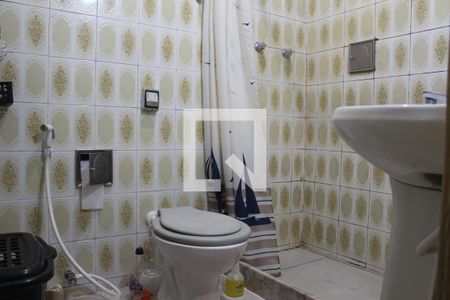 Apartamento à venda com 79m², 2 quartos e sem vagaBanheiro