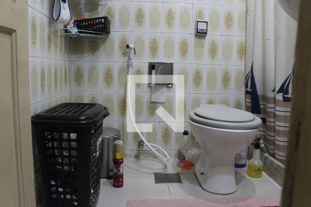 Apartamento à venda com 79m², 2 quartos e sem vagaBanheiro