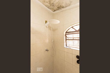 Casa para alugar com 211m², 3 quartos e 5 vagas Casa para alugar com 211m², 3 quartos e 5 vagasBanheiro de Serviço