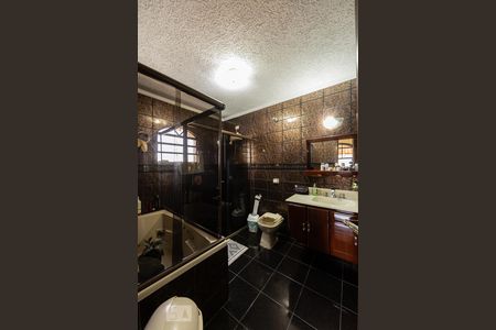 Casa para alugar com 211m², 3 quartos e 5 vagas Casa para alugar com 211m², 3 quartos e 5 vagasBanheiro Suite