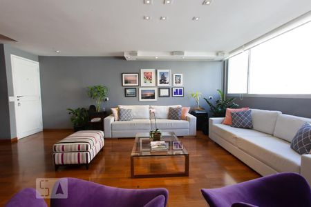 Sala de apartamento para alugar com 3 quartos, 150m² em Itaim Bibi, São Paulo