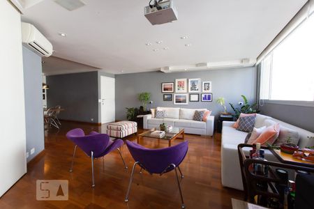 Sala de apartamento para alugar com 3 quartos, 150m² em Itaim Bibi, São Paulo