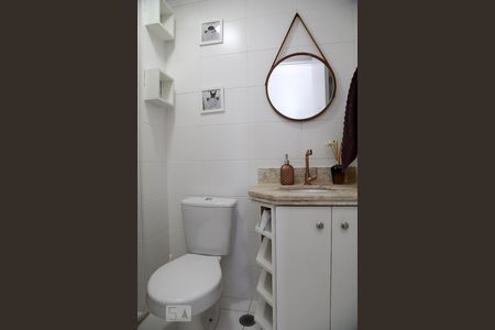 Apartamento à venda com 56m², 2 quartos e 1 vagaBanheiro Social