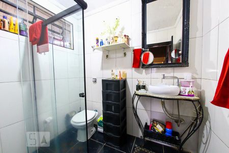 Casa à venda com 180m², 2 quartos e 2 vagasBanheiro