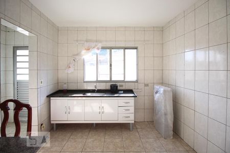 Cozinha de casa para alugar com 2 quartos, 100m² em Vila do Encontro, São Paulo