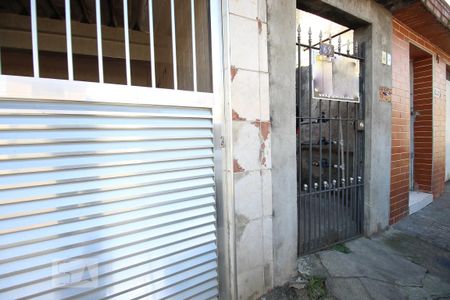 Fachada de casa para alugar com 2 quartos, 100m² em Vila do Encontro, São Paulo