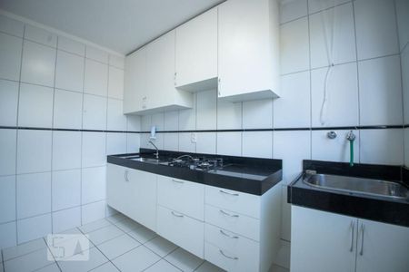 cozinha de apartamento para alugar com 1 quarto, 49m² em Loteamento Parque São Martinho, Campinas