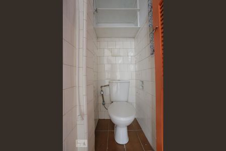 Apartamento para alugar com 68m², 2 quartos e sem vagaBanheiro de Serviço